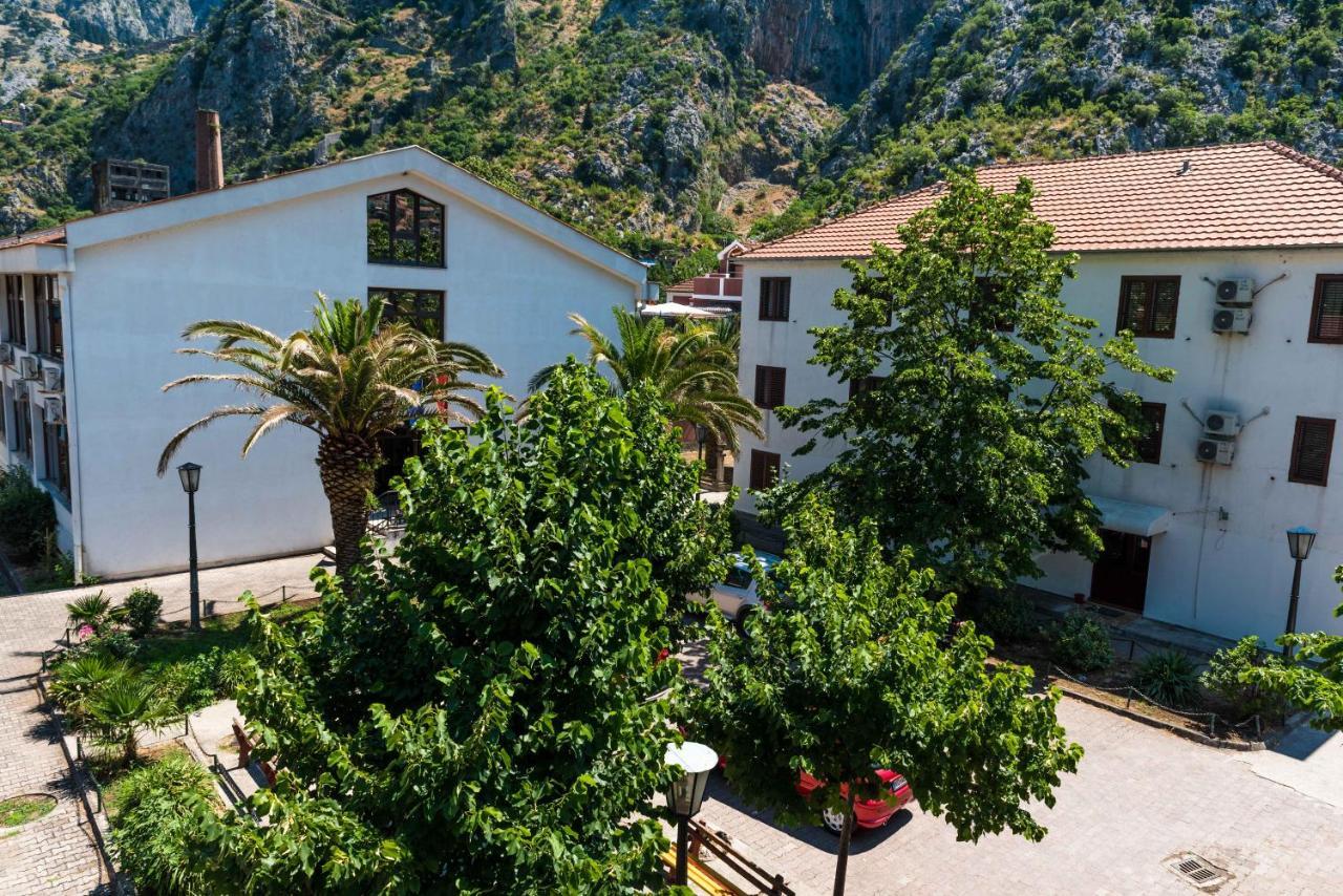 Guesthouse Lovcen Kotor Ngoại thất bức ảnh